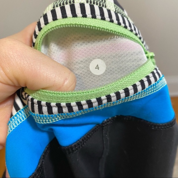 Lululemon Seawheeze Run Inspire Crops Half Marathon 2013 Pastel Rainbow Stripe 4 - Picture 8 of 8